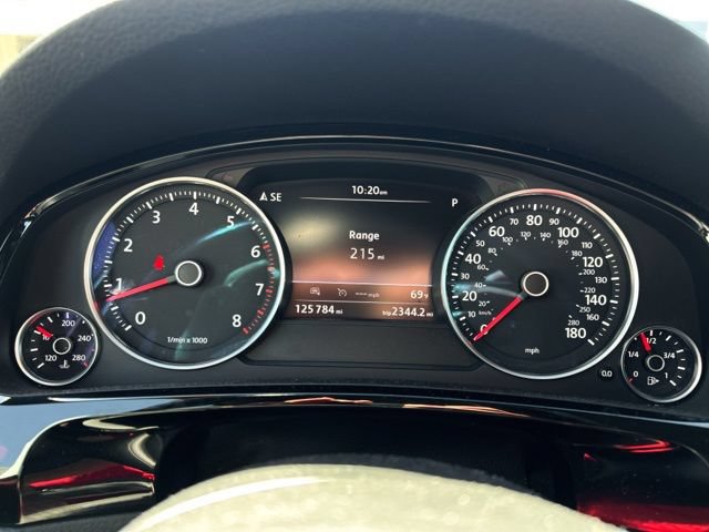 Used 2017 Volkswagen Touareg Wolfsburg Edition AWD/4WD image 38