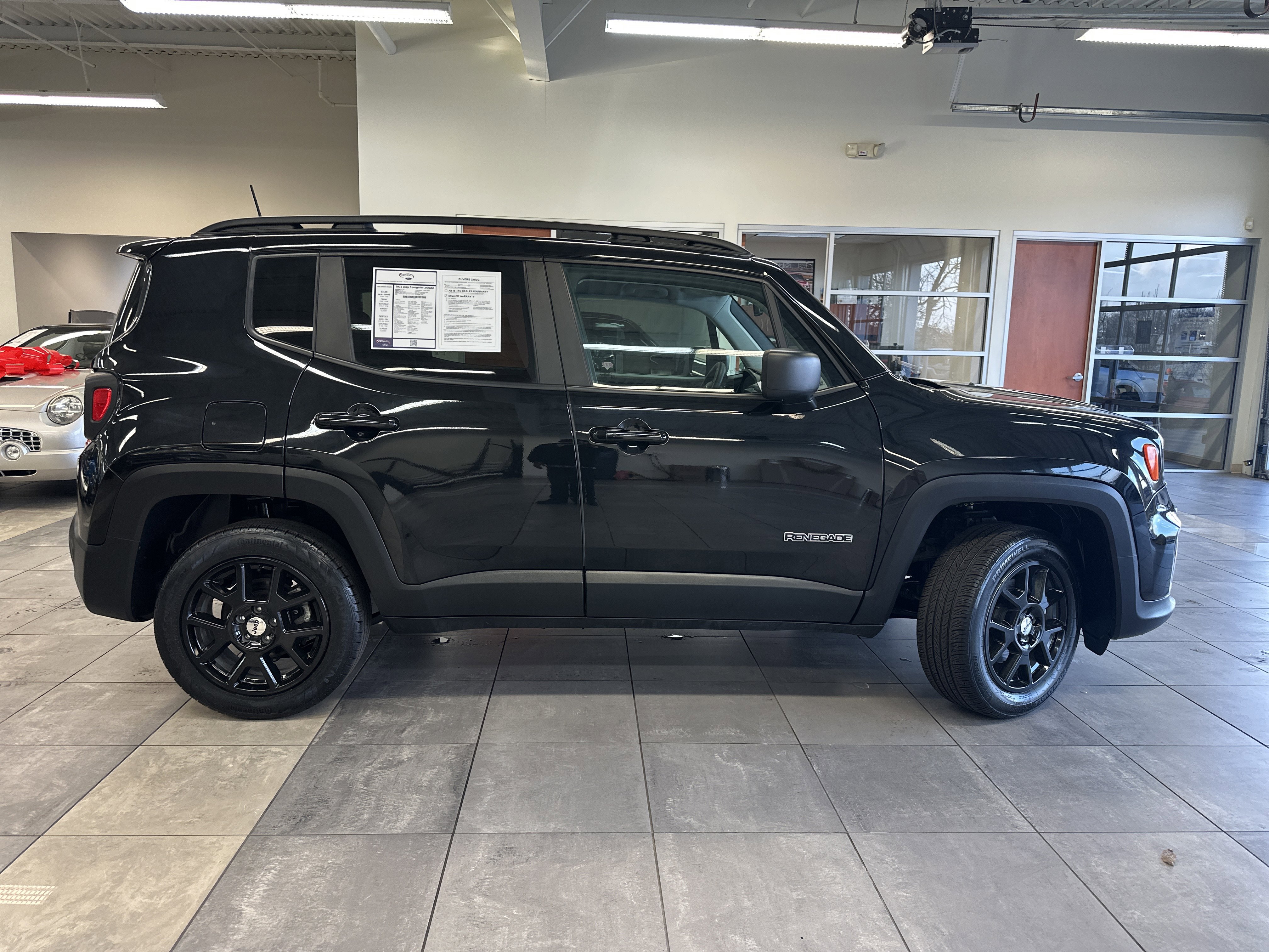 Used 2022 Jeep Renegade Latitude w/ Convenience Group image 11