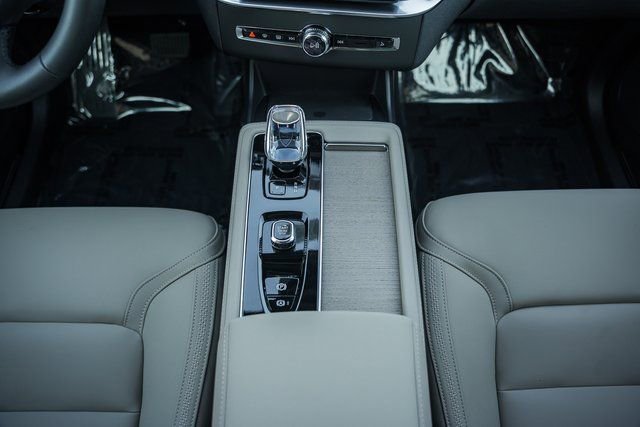 New 2026 Volvo XC90 B6 Plus image 27