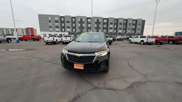 Used 2022 Chevrolet Equinox LS image 3