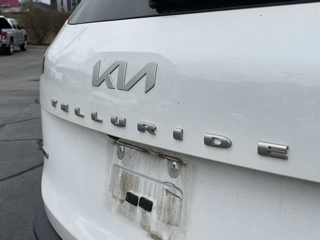Used 2022 Kia Telluride EX w/ EX Premium Package image 9