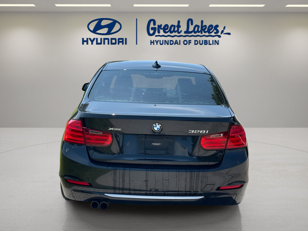 Used 2013 BMW 328i xDrive Sedan AWD/4WD image 4