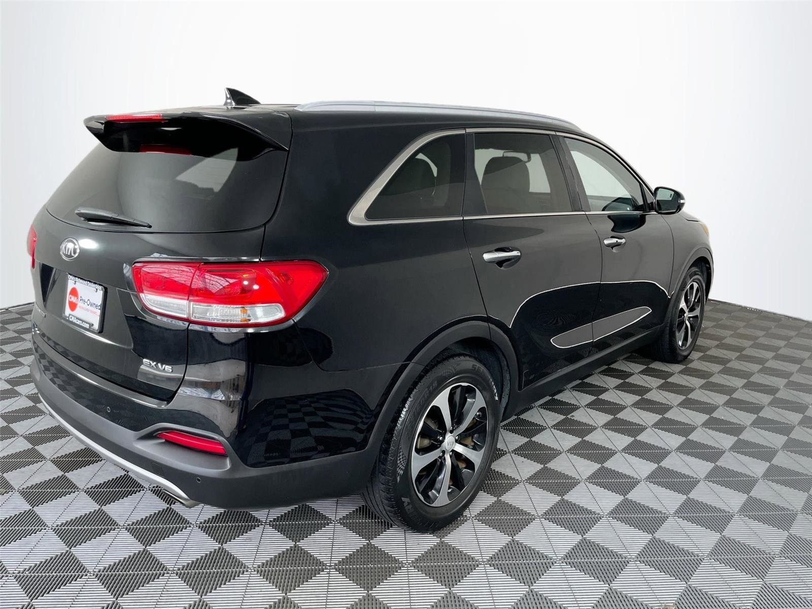 Used 2017 Kia Sorento EX FWD image 9