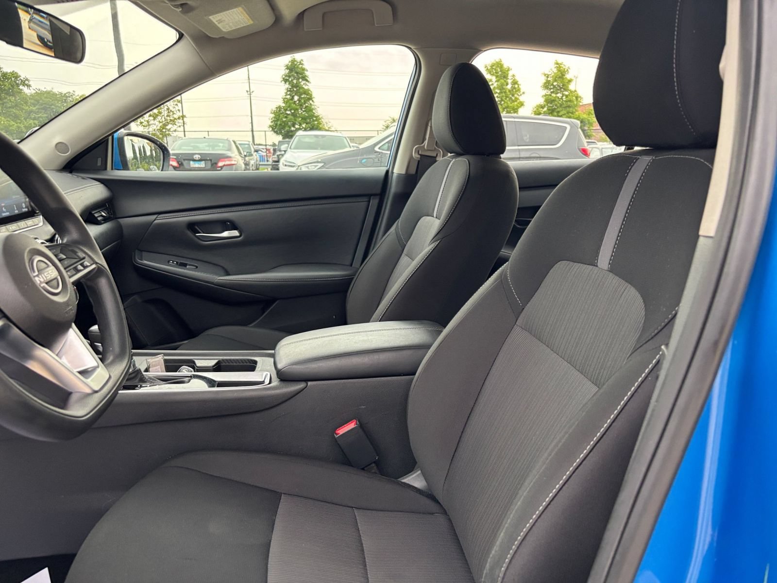 Used 2025 Nissan Sentra SV FWD image 24