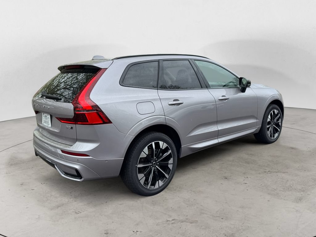 New 2026 Volvo XC60 B5 Plus w/ Protection Package Premier AWD/4WD image 7