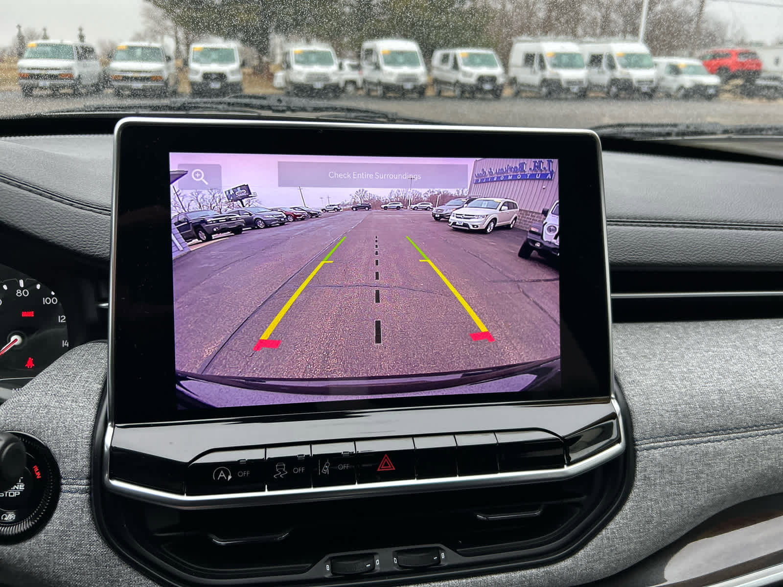 Used 2023 Jeep Compass Latitude w/ Convenience Group image 18