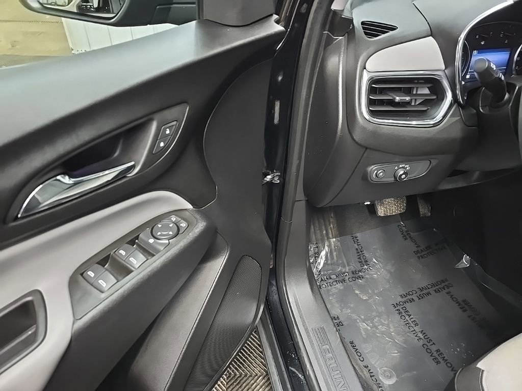 Used 2023 Chevrolet Equinox LS w/ LS Convenience Package image 27
