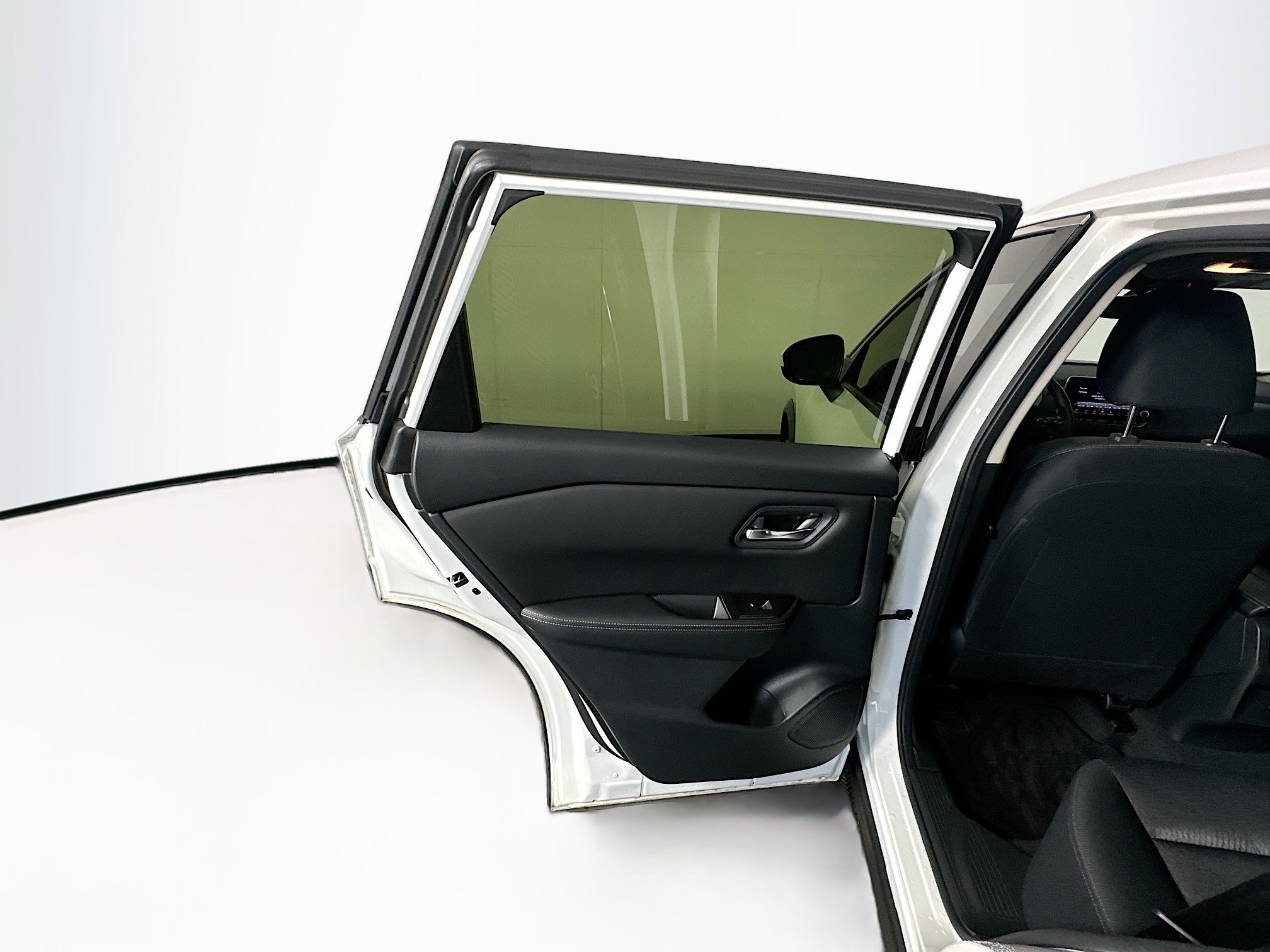 Used 2024 Nissan Rogue SV FWD image 25
