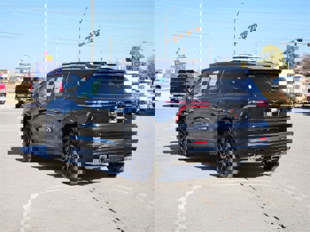 New 2026 Chevrolet Traverse LT w/ Midnight/Sport Edition image 5