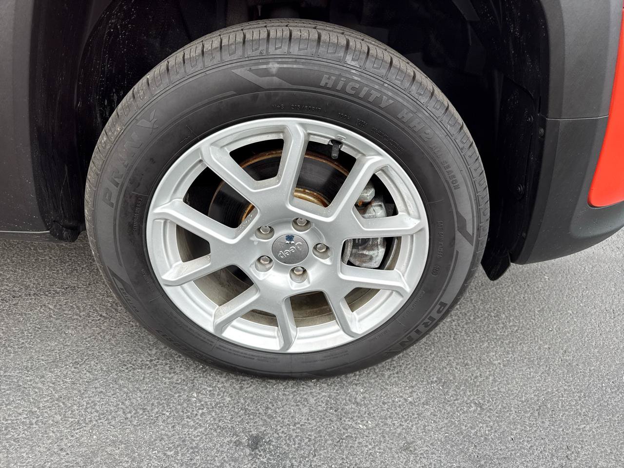 Used 2021 Jeep Renegade Latitude w/ Sun & Sound Group AWD/4WD image 30