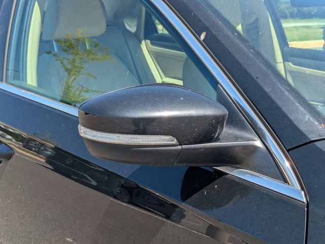 Used 2015 Volkswagen Passat 1.8T Limited Edition image 12