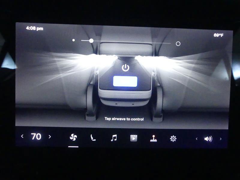 Used 2022 Tesla Model S AWD/4WD image 18