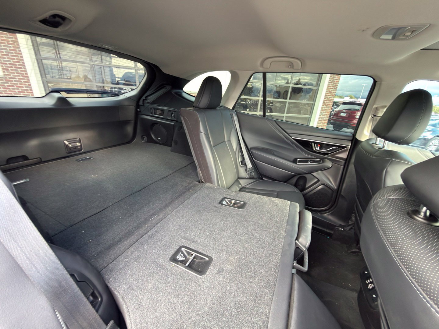 Used 2023 Subaru Outback Touring XT AWD/4WD image 39