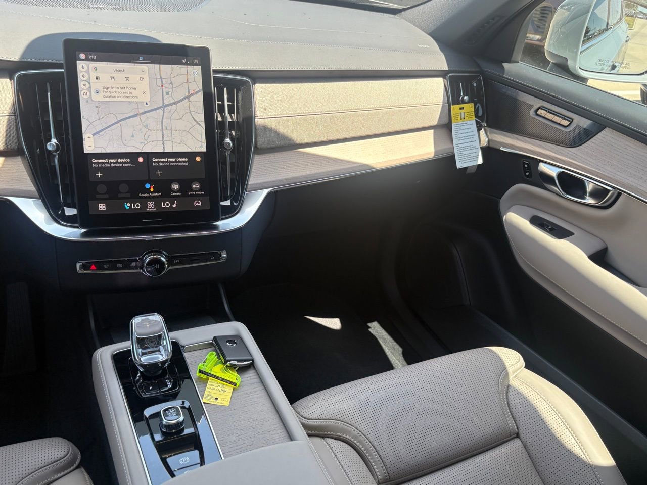 New 2026 Volvo XC90 B6 Ultra w/ Protection Package Premier image 12