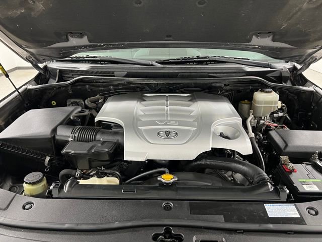 Used 2014 Toyota Land Cruiser image 65
