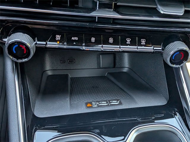 New 2026 Chevrolet Traverse Z71 w/ Driver Confidence Package image 26