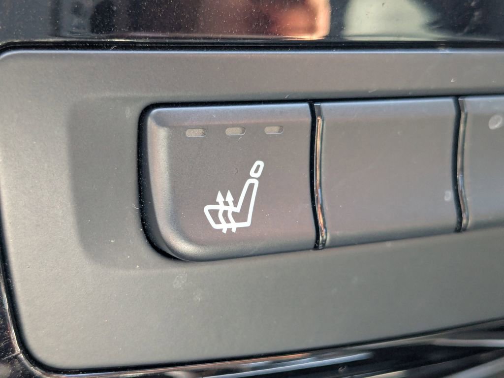 Used 2018 INFINITI QX30 image 10