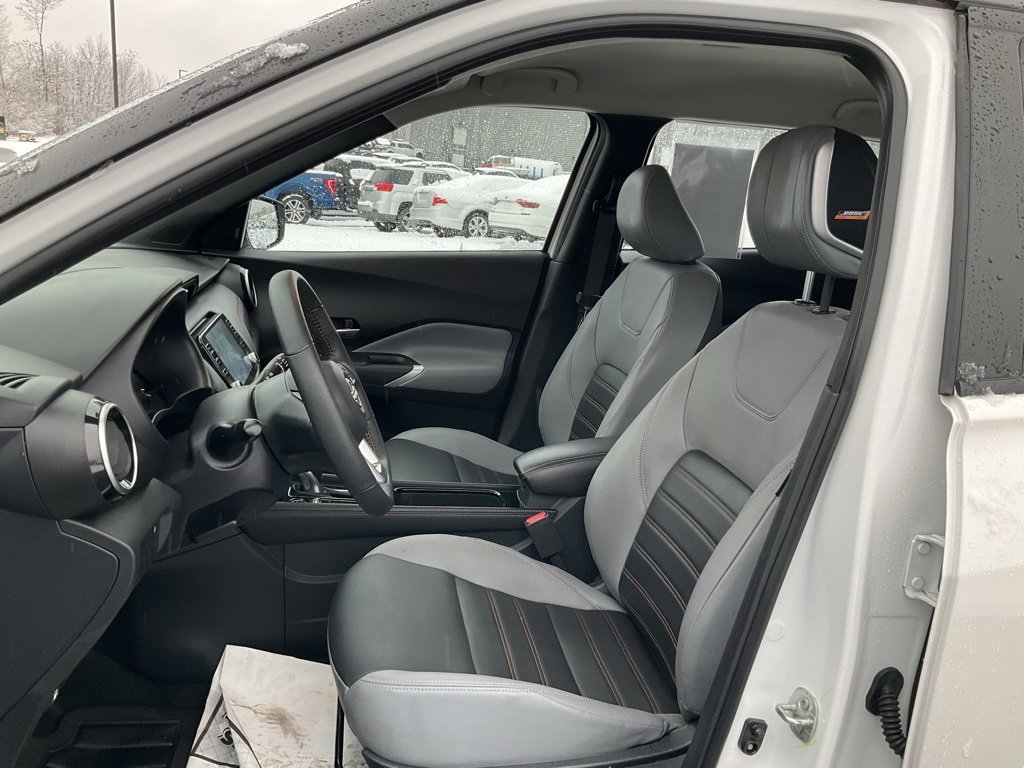 Used 2023 Nissan Kicks SR w/ SR Premium Package image 15