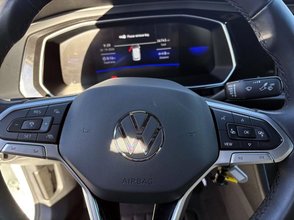 Used 2024 Volkswagen Jetta Sport image 15