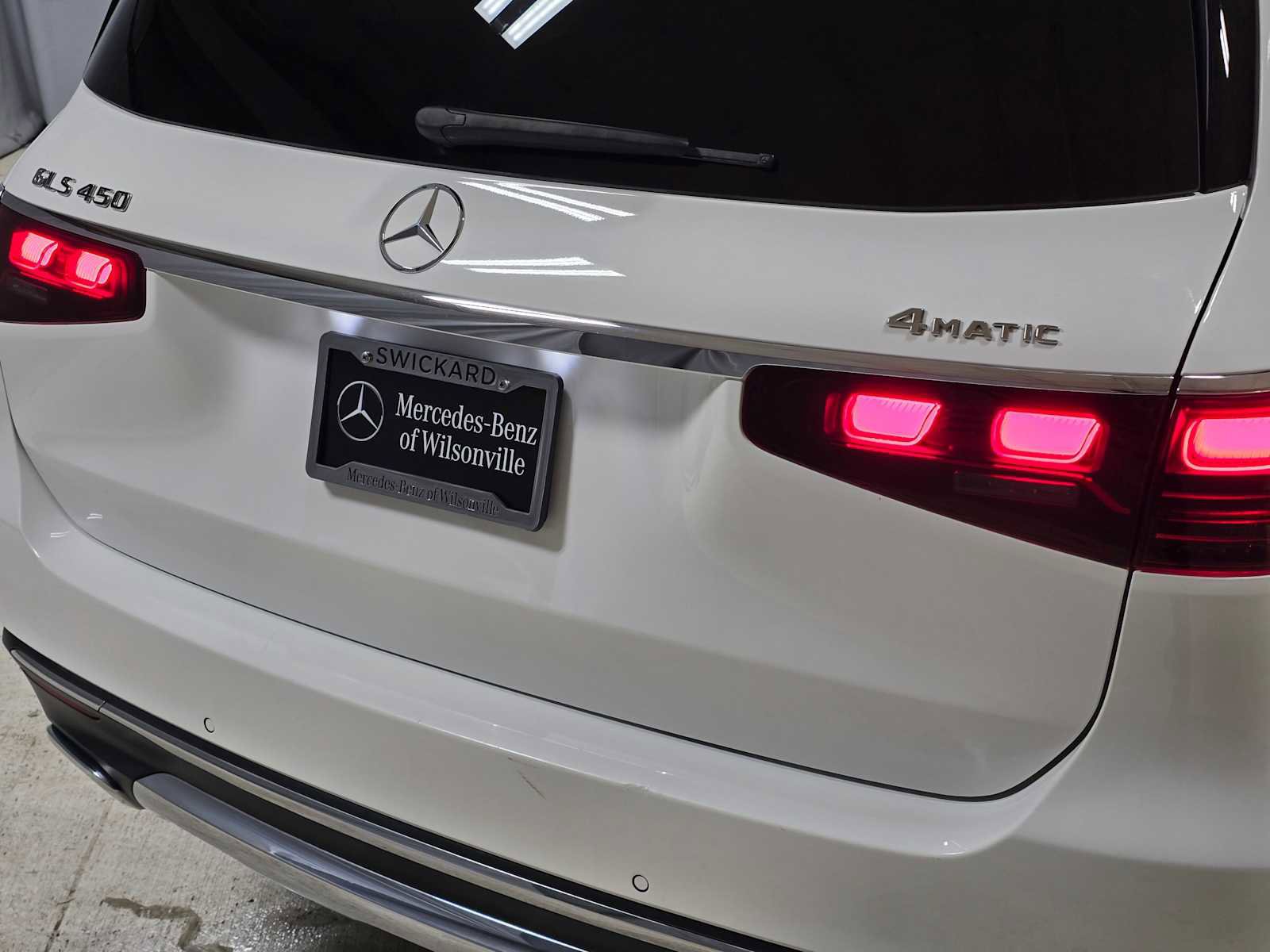 Used 2024 Mercedes-Benz GLS 450 4MATIC image 14