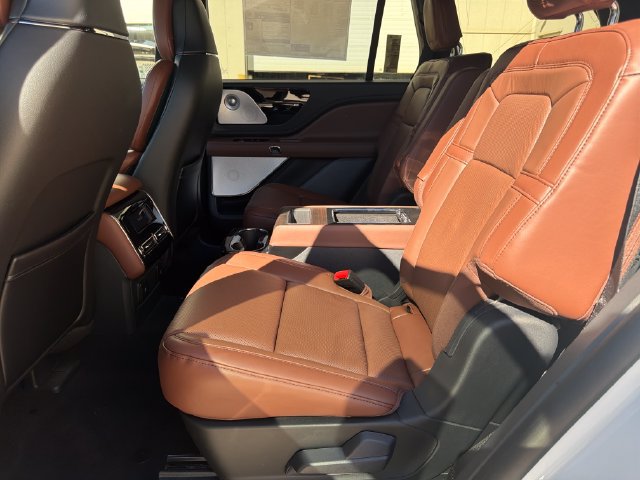 New 2026 Lincoln Aviator Reserve AWD/4WD image 14