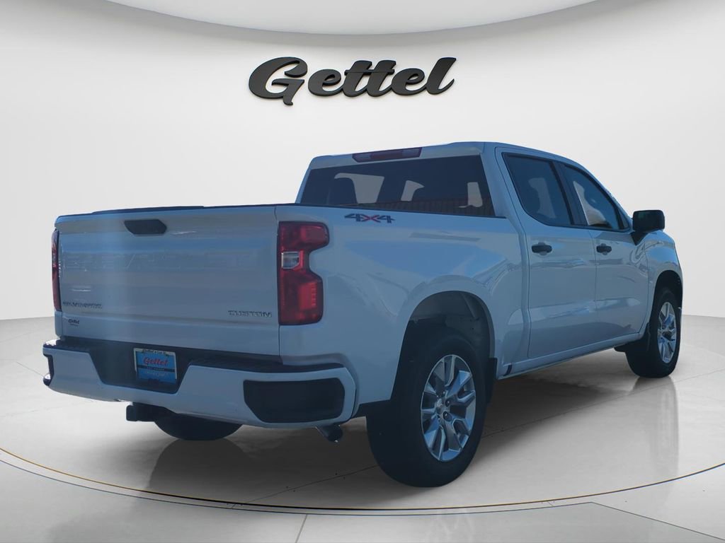 Used 2025 Chevrolet Silverado 1500 Custom image 4