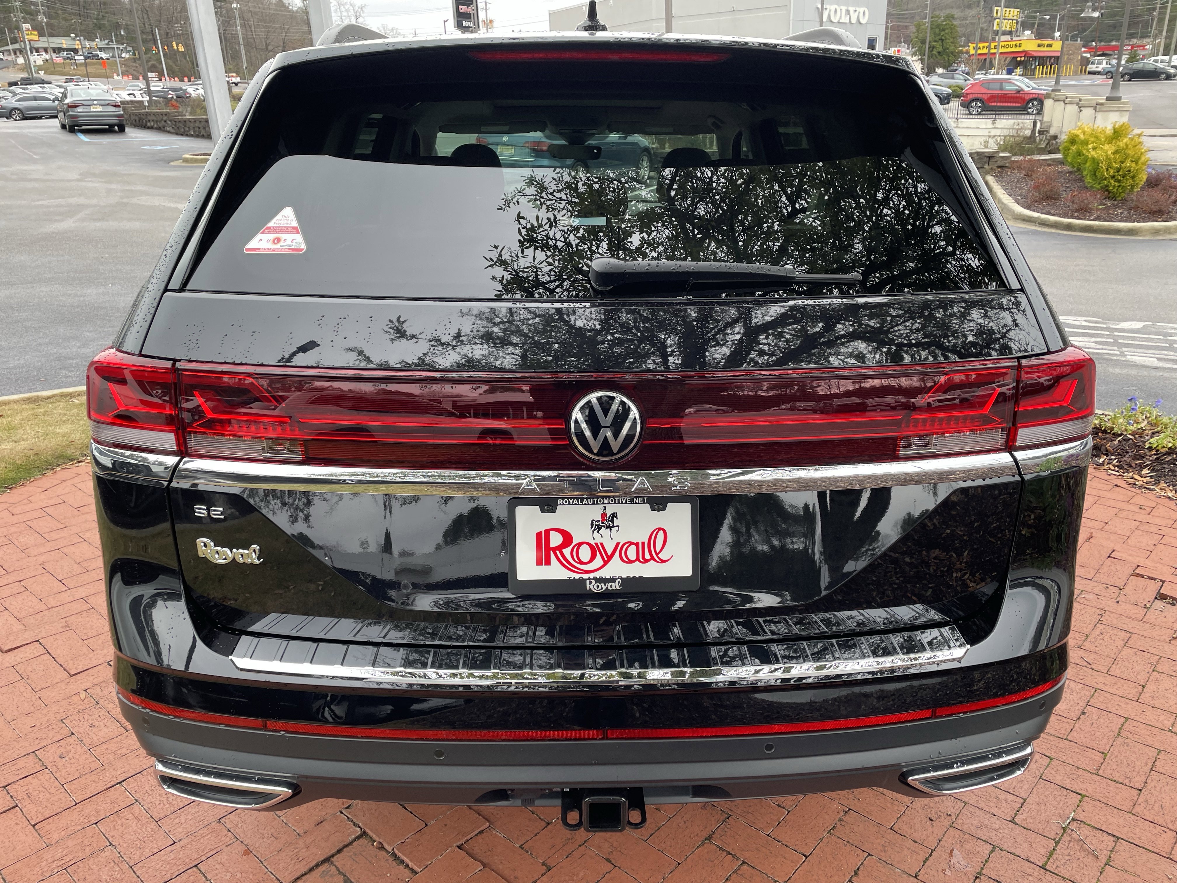 New 2026 Volkswagen Atlas SE image 5