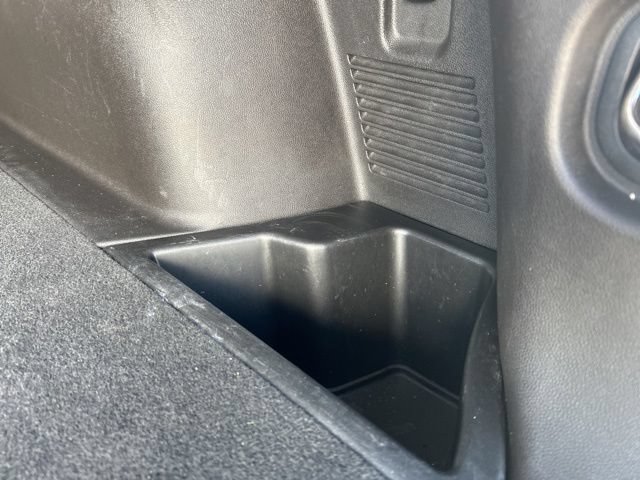 Used 2019 Chevrolet Blazer LT FWD image 12