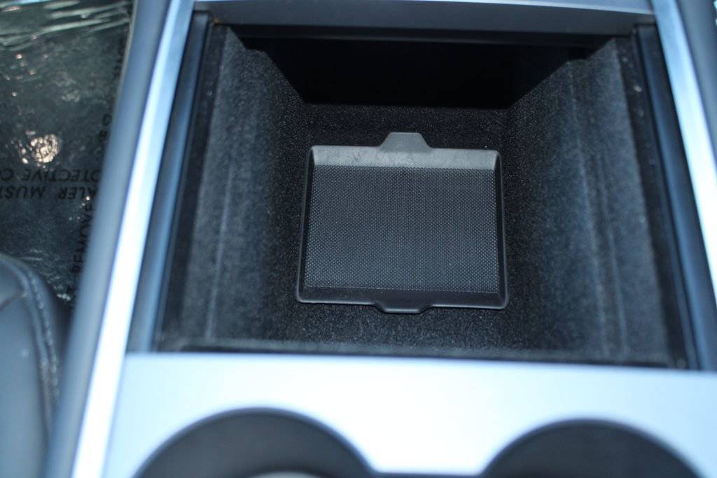 Used 2024 Tesla Model Y Long Range image 22