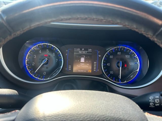 Used 2019 Chrysler Pacifica Touring-L image 23