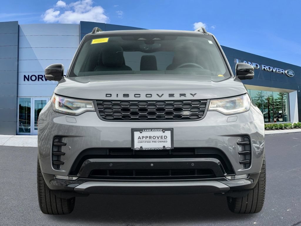 Certified 2025 Land Rover Discovery Dynamic SE AWD/4WD image 2