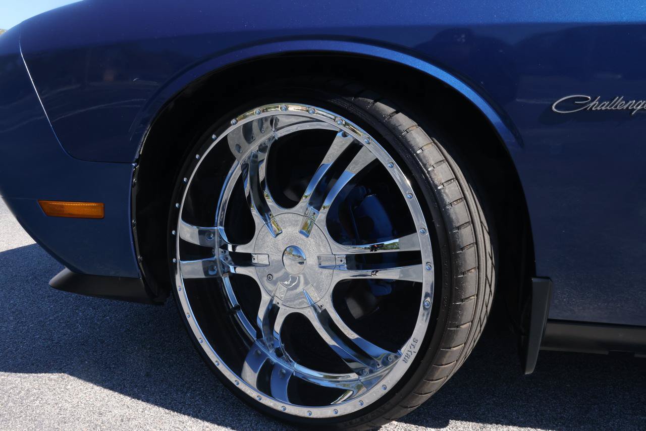 Used 2010 Dodge Challenger R/T RWD image 29