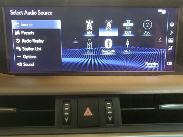 Used 2021 Lexus ES 300h w/ Premium Package image 16