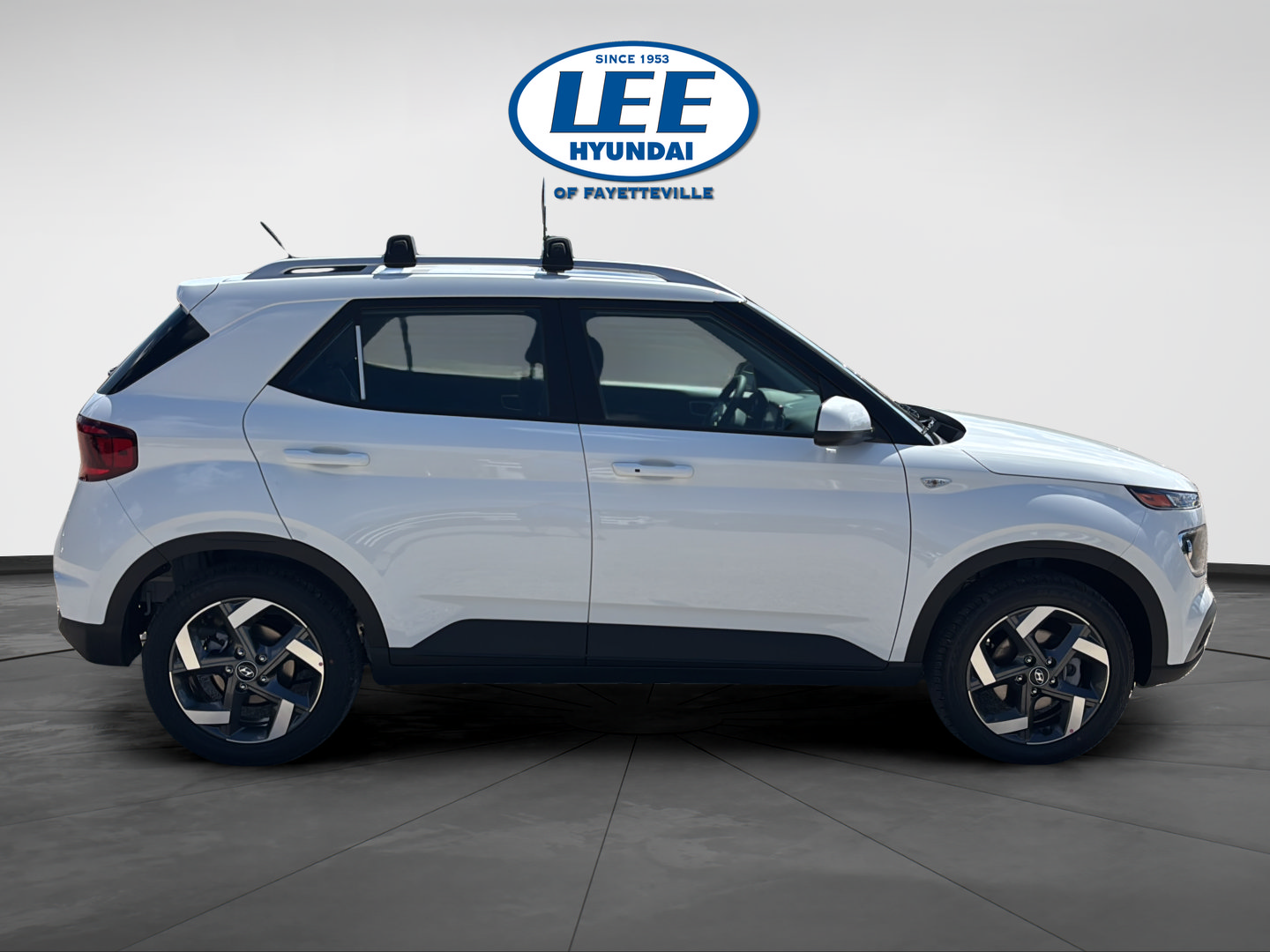 New 2026 Hyundai Venue SEL FWD image 2