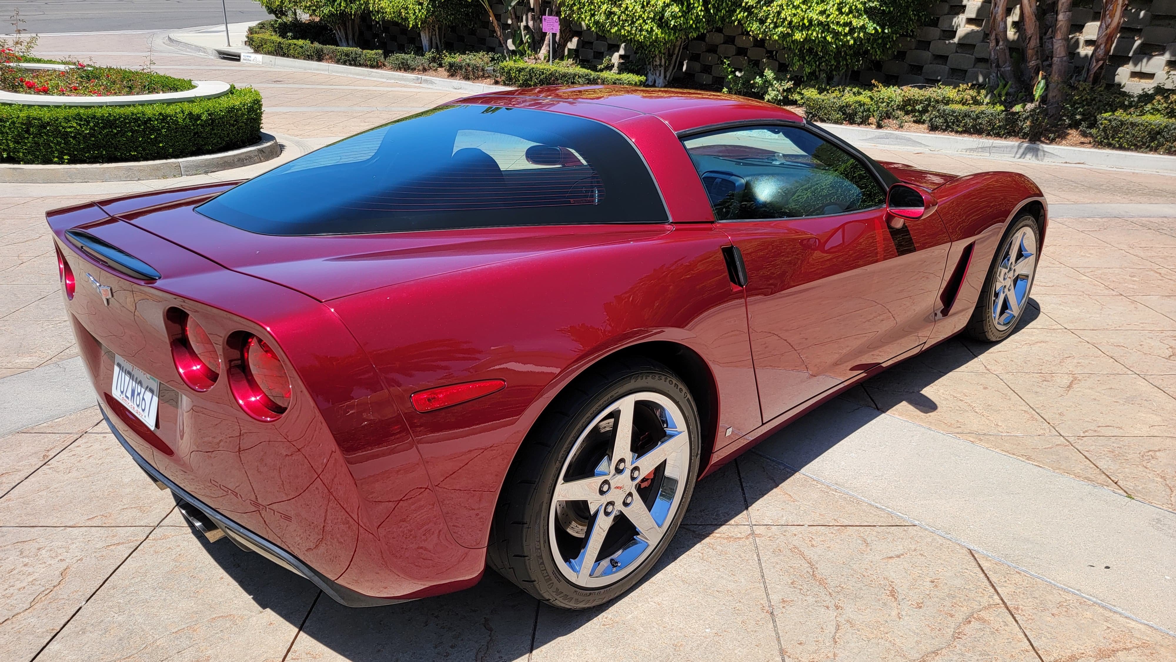 Used 2007 Chevrolet Corvette Coupe w/ Performance Package RWD image 24