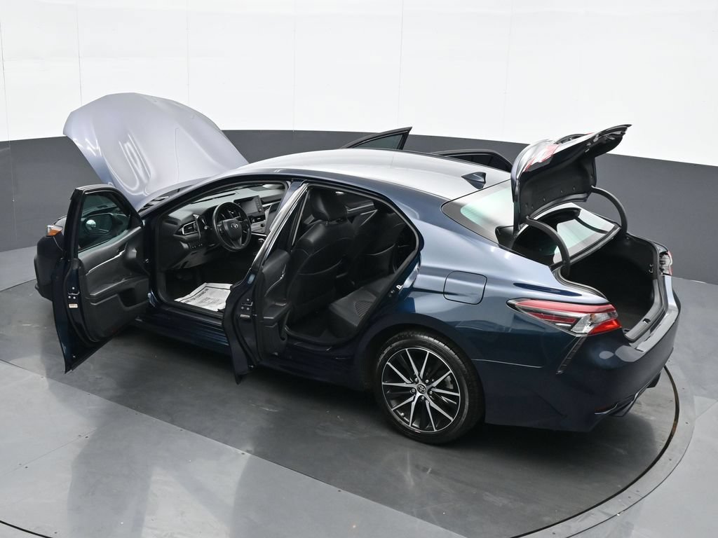 Used 2021 Toyota Camry SE FWD image 38
