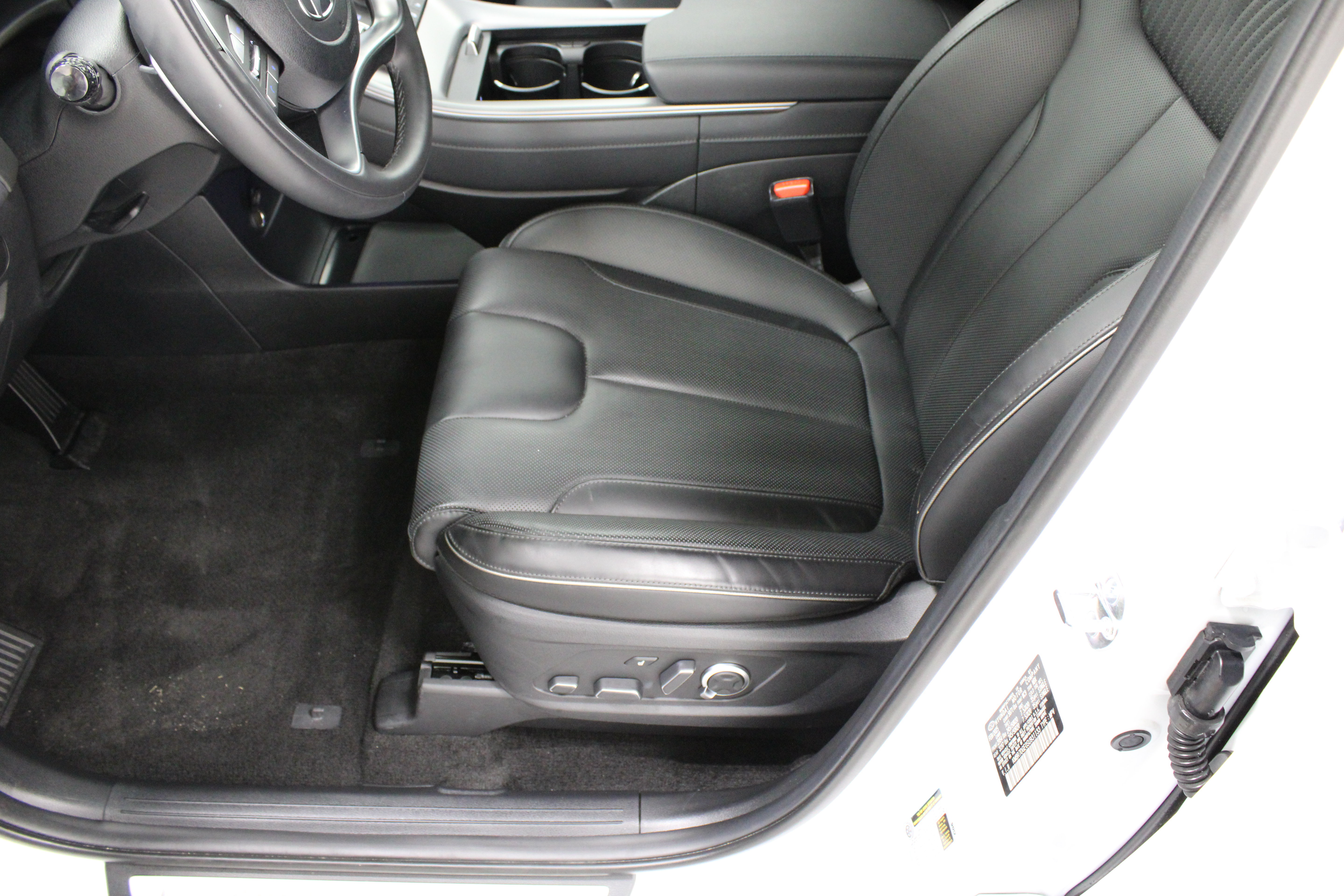 Used 2025 Hyundai Palisade Calligraphy AWD/4WD image 15