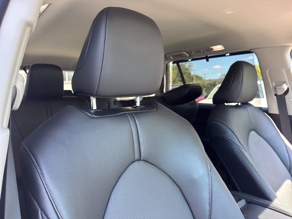 Used 2024 Toyota Grand Highlander AWD image 25