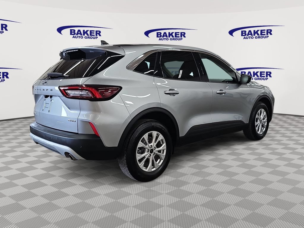 Used 2023 Ford Escape Active w/ Tech Pack #1 AWD/4WD image 5