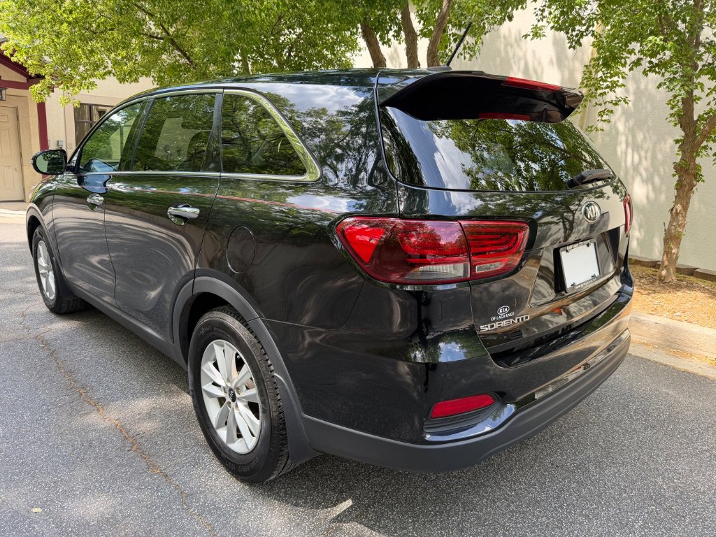 Used 2019 Kia Sorento L FWD image 3
