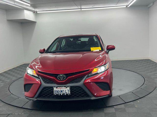 Certified 2020 Toyota Camry SE image 5