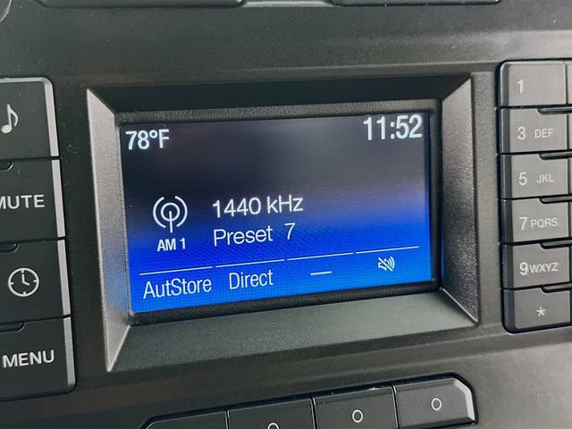 Used 2015 Ford F150 XLT AWD/4WD image 17