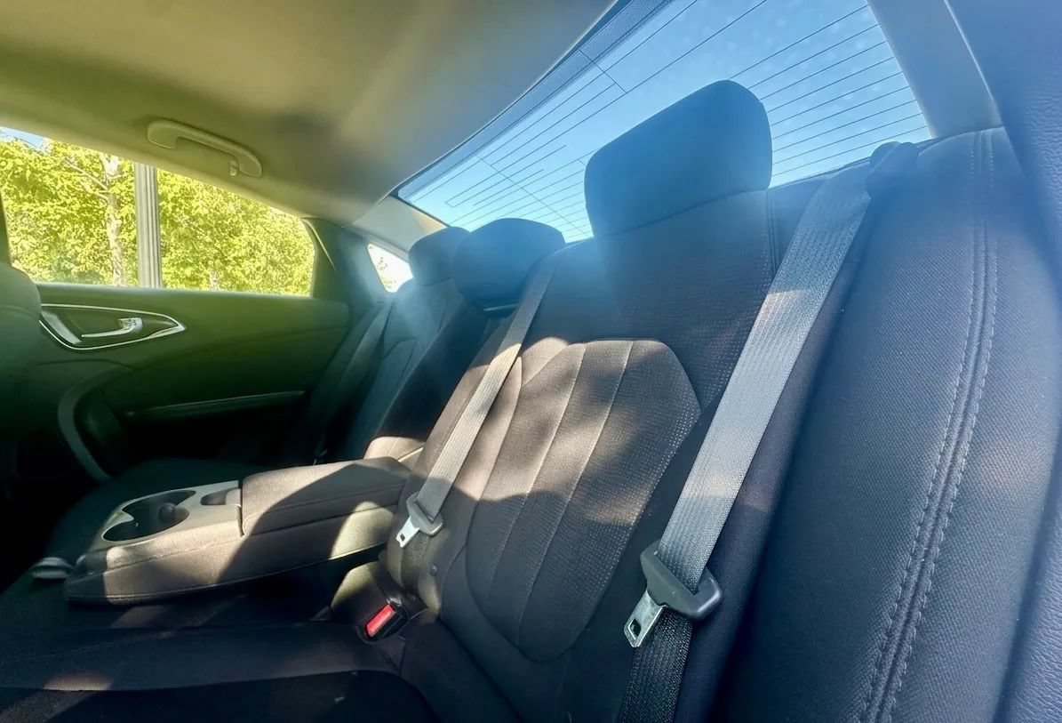 Used 2016 Chrysler 200 Limited FWD image 13