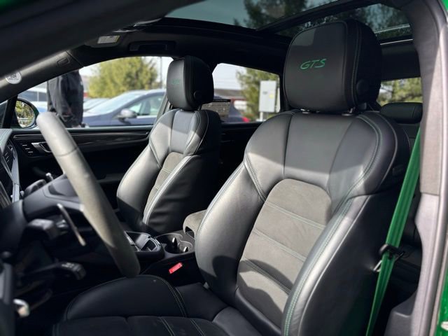 Used 2023 Porsche Macan GTS image 17