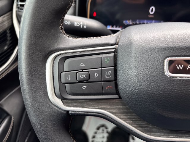 Used 2023 Jeep Wagoneer Series II AWD/4WD image 11