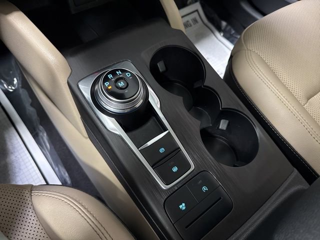 Used 2020 Ford Escape SEL image 17