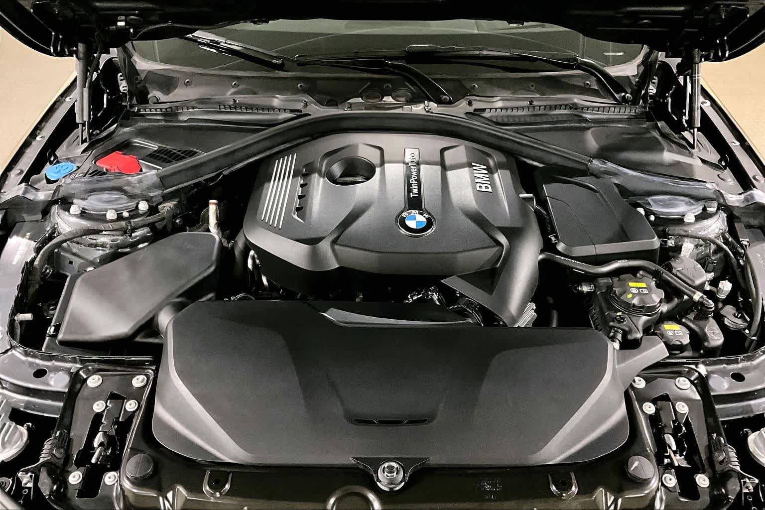 Used 2020 BMW 430i xDrive Coupe w/ M Sport Package AWD/4WD image 27