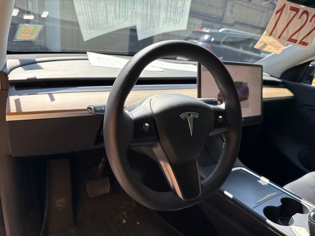 Used 2022 Tesla Model Y Long Range AWD/4WD image 15