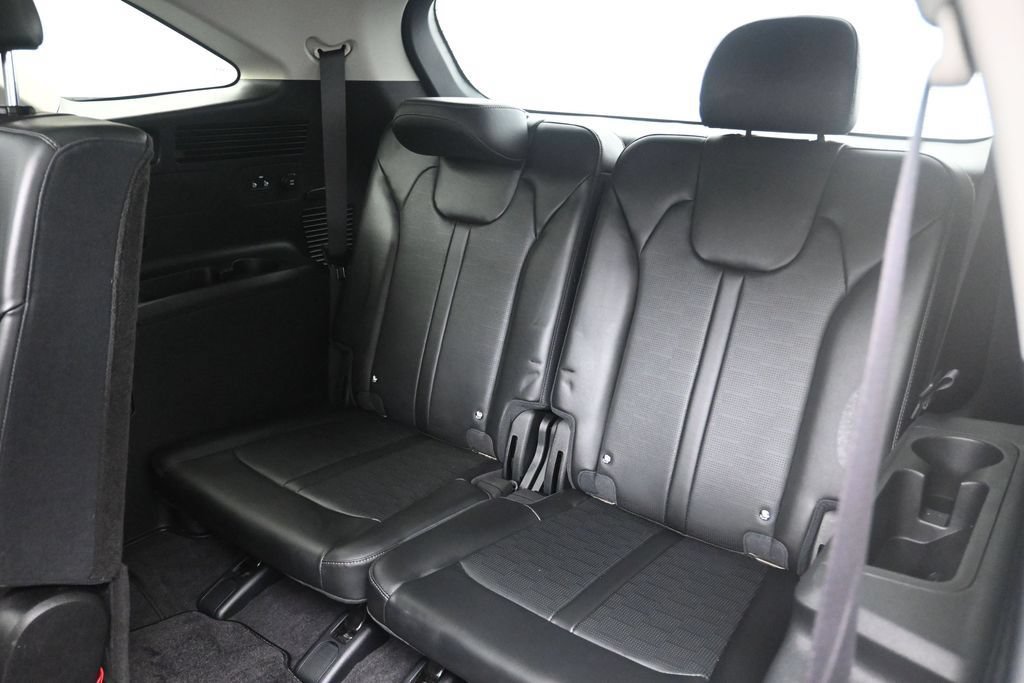 Used 2025 Kia Sorento S w/ Panoramic Sunroof Package FWD image 29