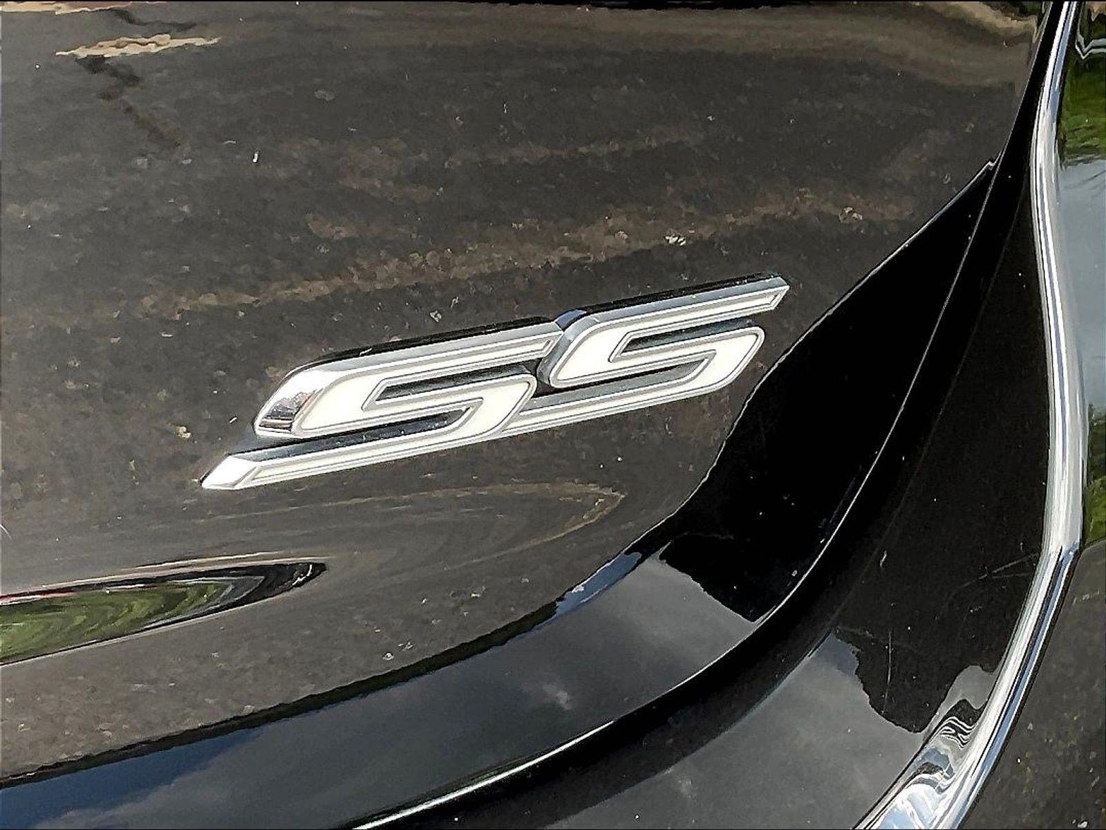 Used 2016 Chevrolet SS RWD image 24